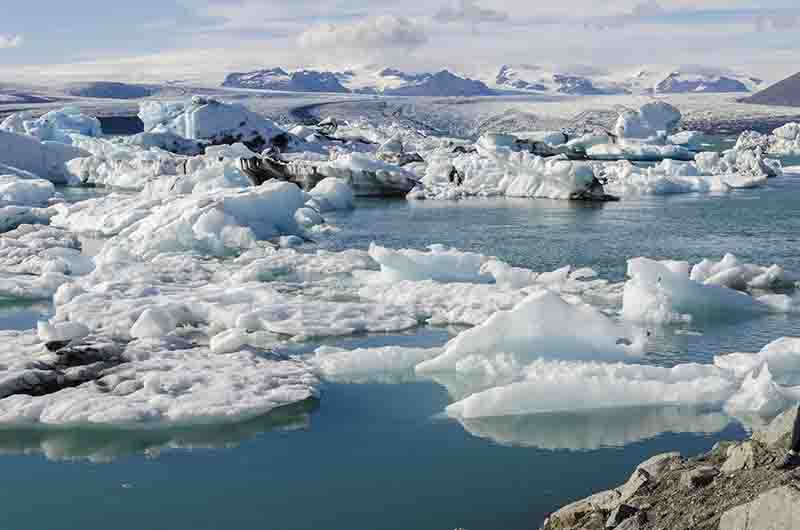 Islandia 061 - lago Jokulsarlon y glaciar Breioamerkurjokull.jpg